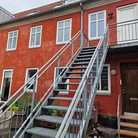 Paen Central Lejlighed Med Gratis Parkering Randers Kültér fotó
